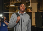 包含欧文赛后谦逊发言登热搜，上海海港惊险北京国安引发热议的词条