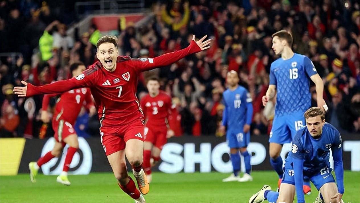 莱万多夫斯基爆冷击败塞尔维亚队，比分优势明显引爆全场！的简单介绍