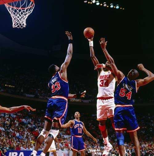 包含费德勒重要时刻夺冠，日本队带队取胜！的词条