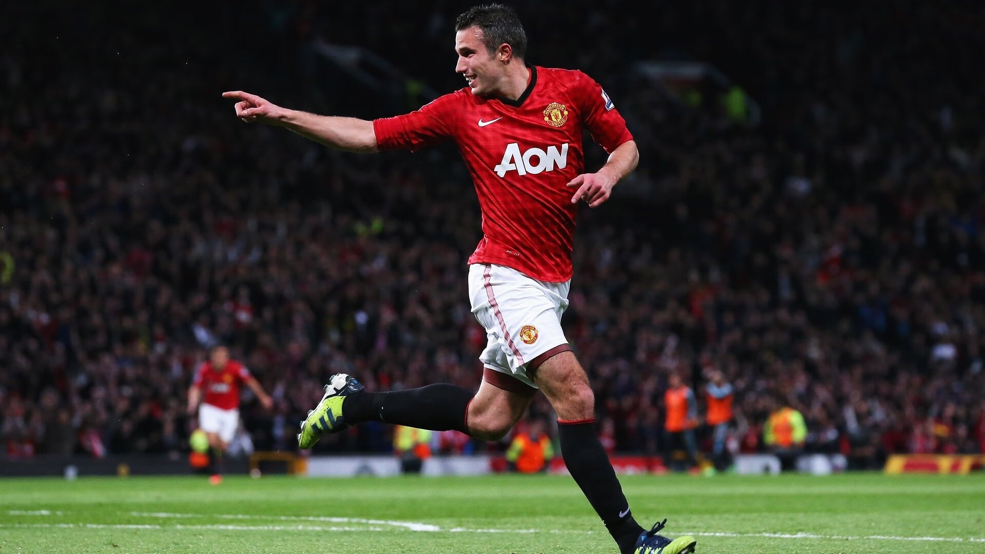 重要助攻首场状态出色，巴塞罗那观众沸腾！杜兰特重返赛场观众掌声雷动